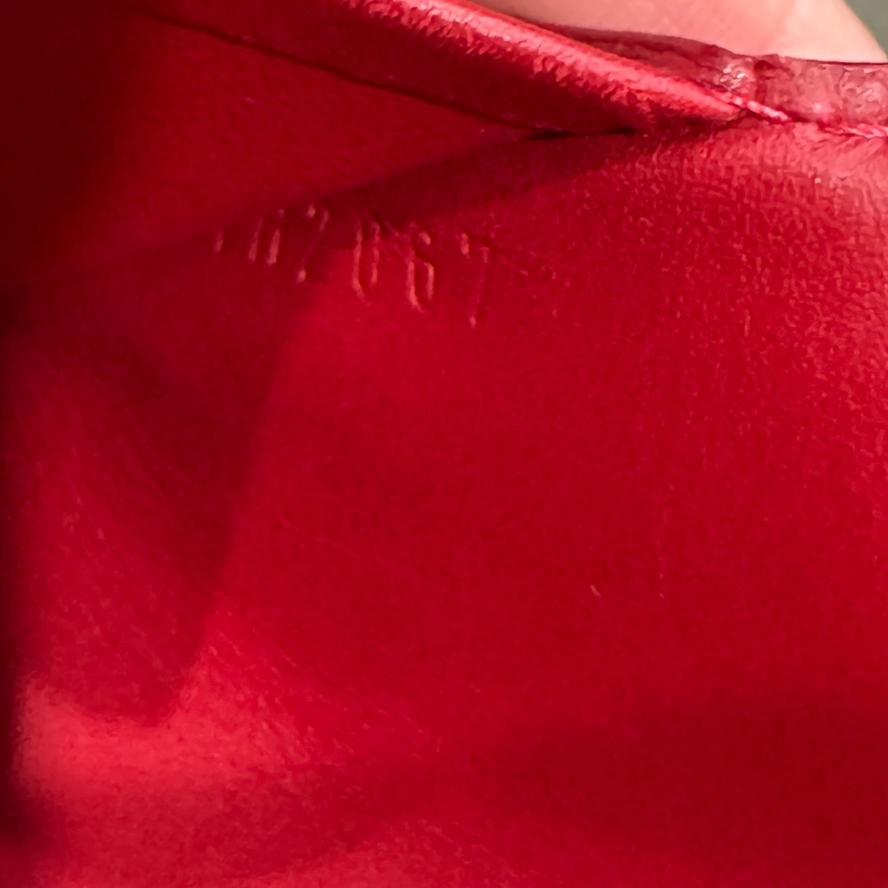 ❤️ Louis Vuitton Vernis Pomme d’Amour Zippy Wallet - Picture 9 of 9